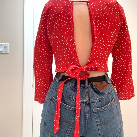 polka dot blouse from URBAN OUTFITTERS !! - Picture 3 of 5